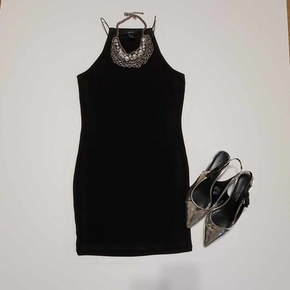 💥 SOLD NWOT Little black dress